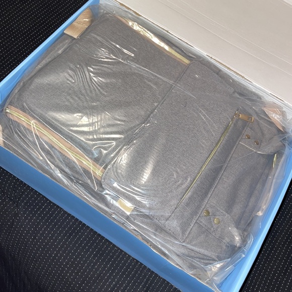 Changing Table diaper Bag - Picture 2 of 3